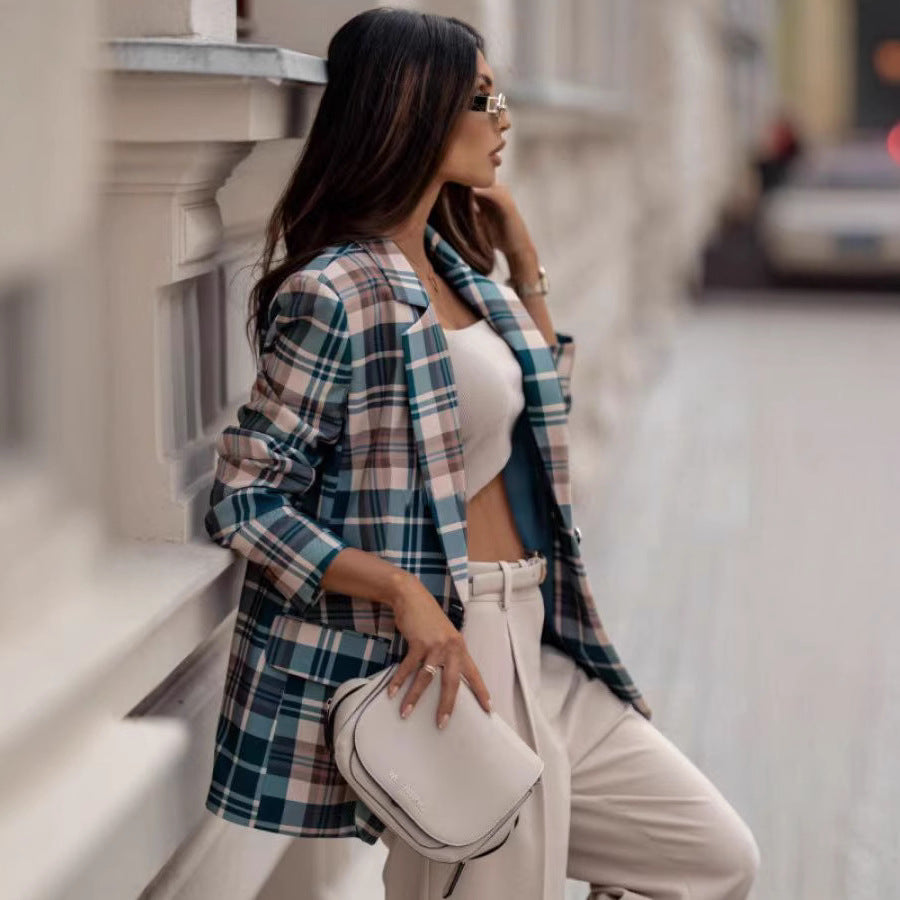 Plaid jacket for women with classic details Lune London