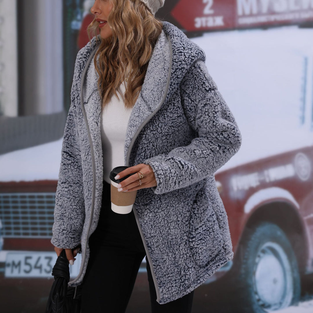 Ladies oversized cozy jacket with high collar and large pockets Lune London