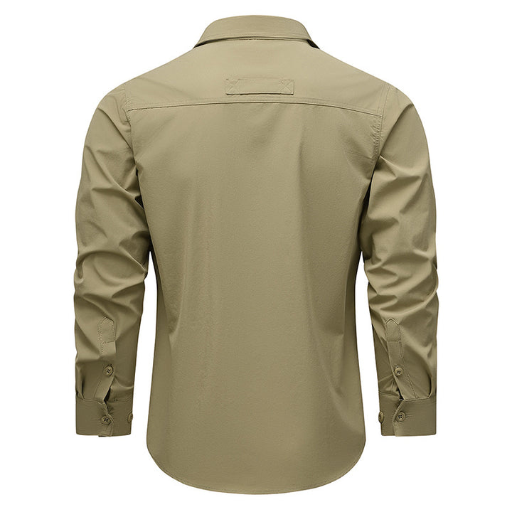 Practical outdoor shirt for men with versatile pockets Lune London