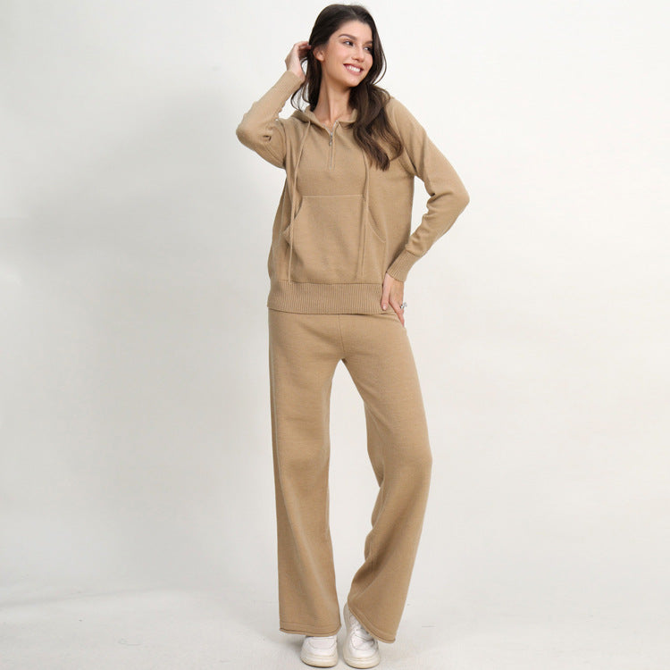 Casual knit loungewear set for women with hood and wide leg Lune London