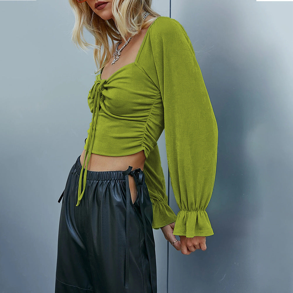 Chemise pour femme à manches longues cropée avec des designs de volants sophistiqués et un détail nouable Chic & Stil