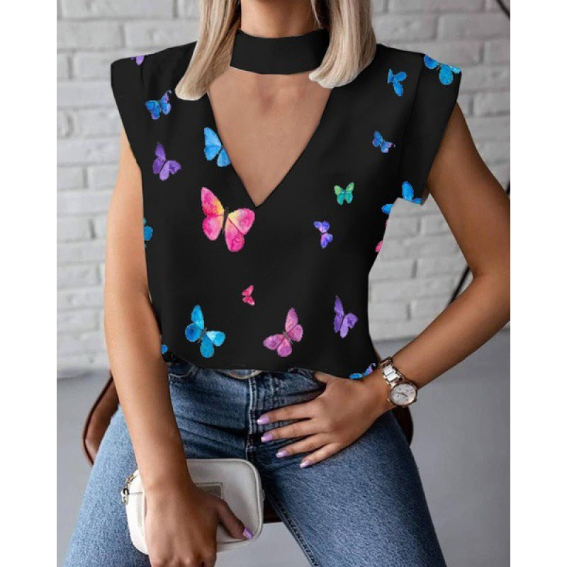 Top féminin avec décolleté en V profond et choker à la mode Chic & Stil
