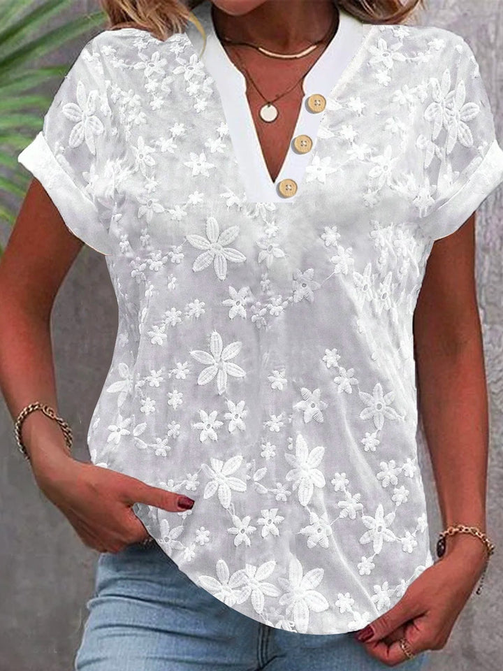 Women's blouse with chic and stylish floral pattern