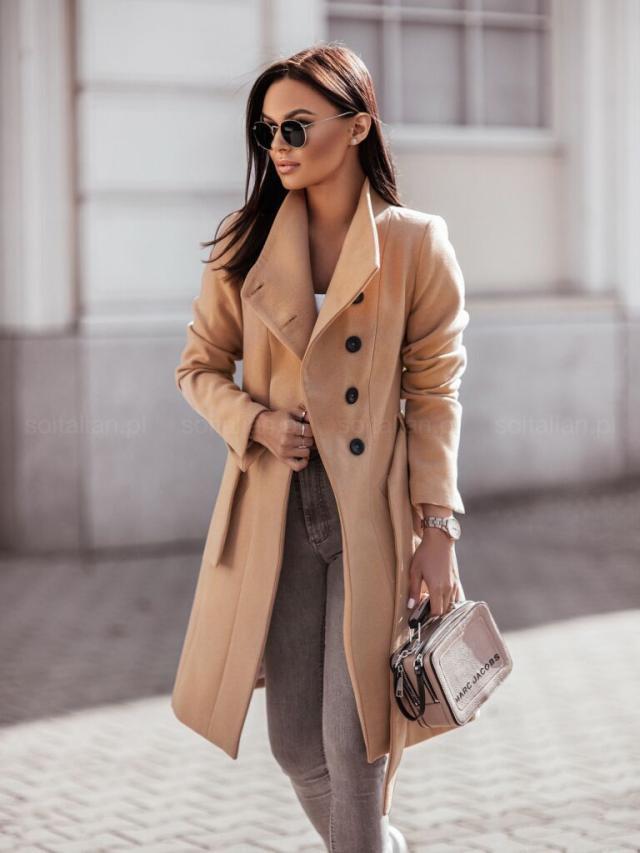 Women Elegant Transitional Blazer with Double Row of Buttons and Practical Pockets Lune London