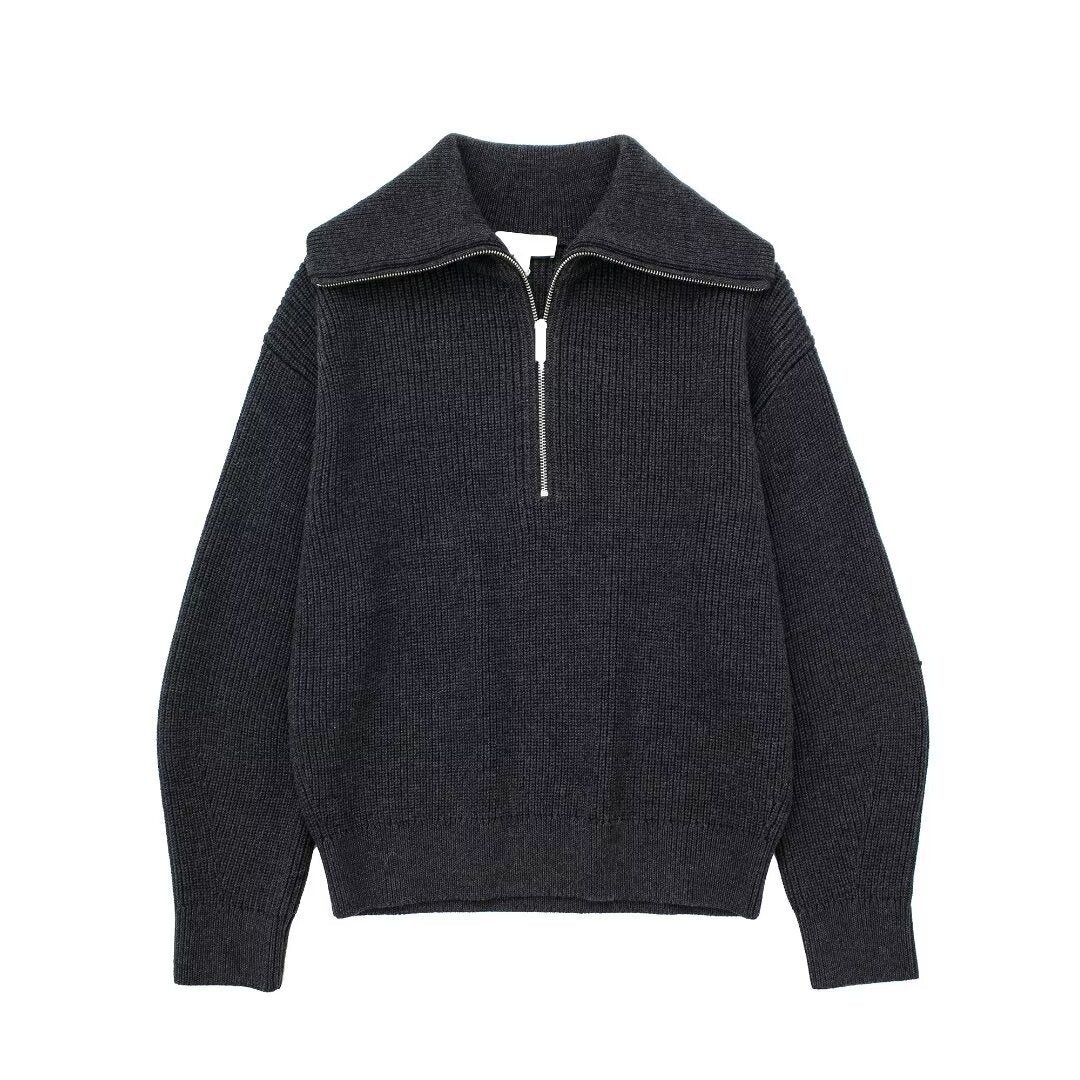 Knitted sweater for women with high collar and zipper Lune London