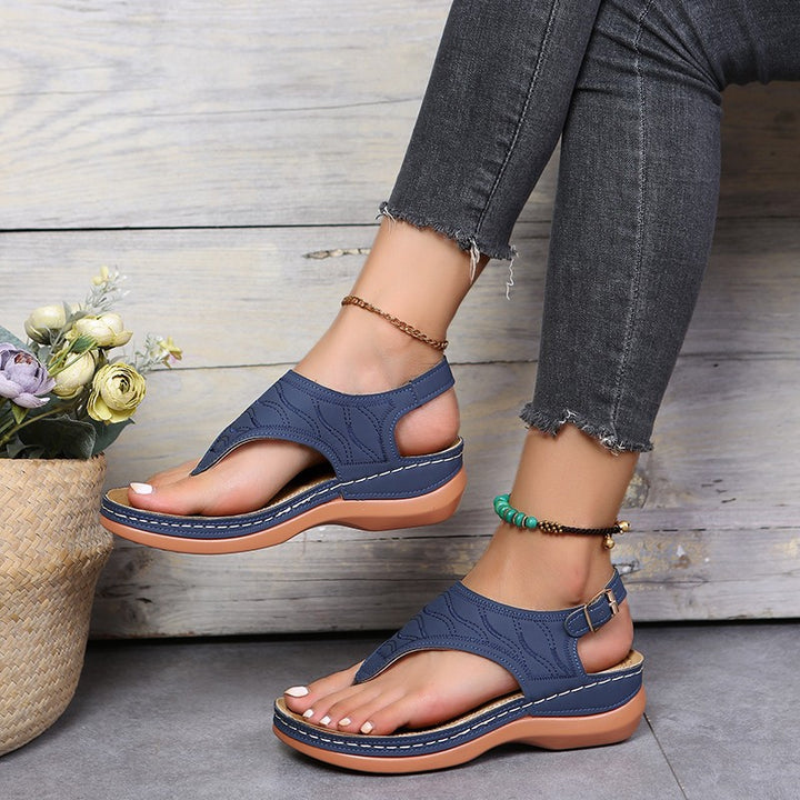 Women’s strap sandals with anatomical sole and stylish accents Lune London