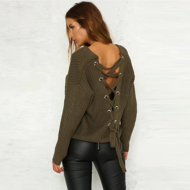 Women's sweater with a unique design at the back and a decorative lace Lune London