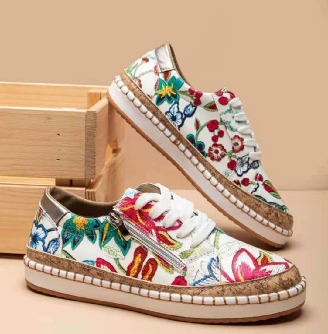 Trendy women's sneakers with floral pattern and practical zipper Lune London