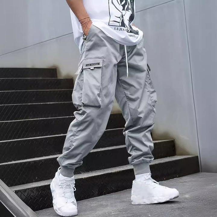 Cargo pants for men with side pockets and elastic waistband Lune London