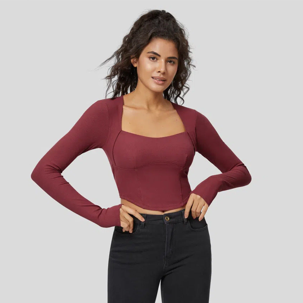 Top court à manches longues ajusté pour femmes avec encolure carrée et tissu en fine rib Chic & Stil