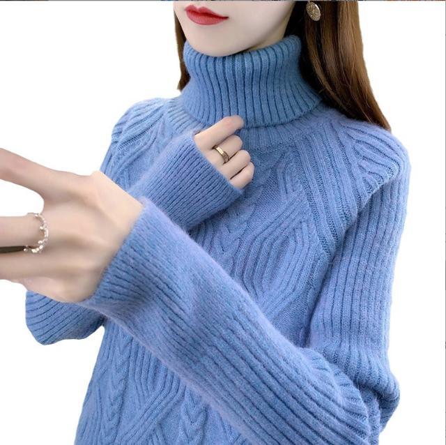 Women's turtleneck pullover with textured cable knit pattern and long sleeves Lune London