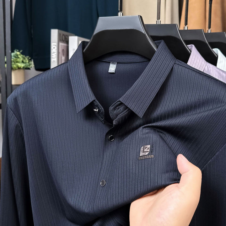 Elegant shirt for men with a textured design and modern accents Lune London