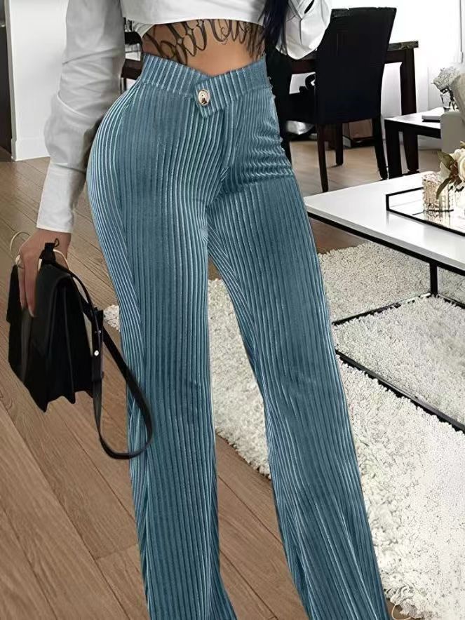 Ladies Elegant Pleated Pants with Button Details Lune London