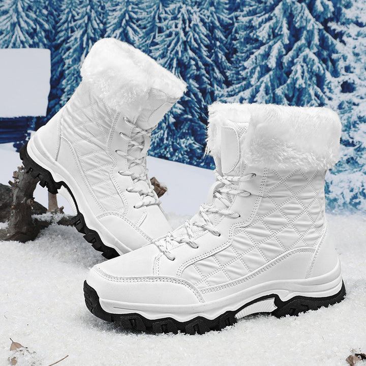 Women’s winter boots lined with non-slip sole and insulating synthetic fur Lune London