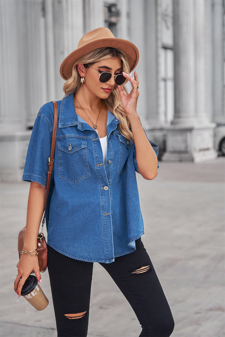 Casual denim jacket for women with practical chest pockets and modern cut Lune London