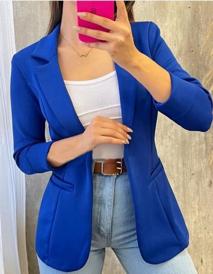 Women's elegant and fitted blazer with a fine lapel Lune London