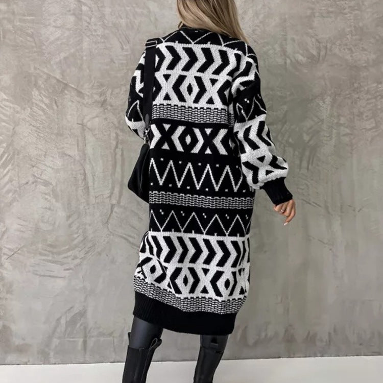 Women's cardigan in thick knit with graphic pattern and open cut Lune London