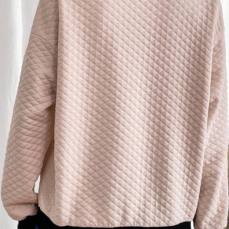 Quilted oversized sweater for women with classic collar and practical button details Lune London