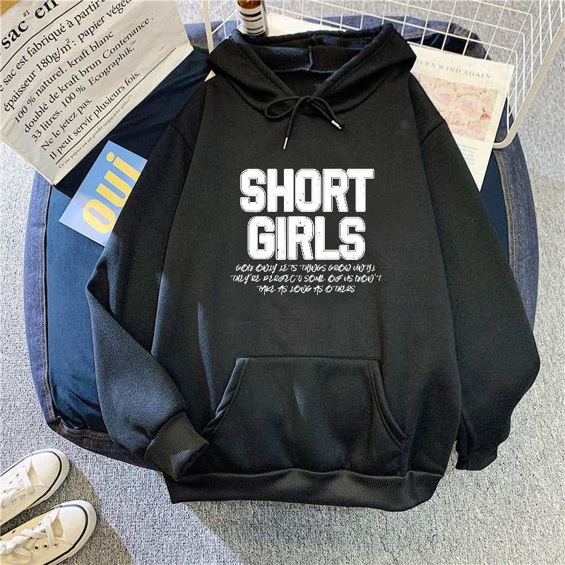 Women's hoodie with eye-catching lettering Chic & Stil