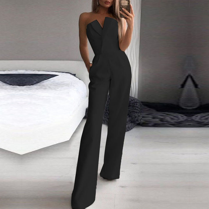 Elegant ladies' jumpsuit with fitted cut and deep V-neck Lune London
