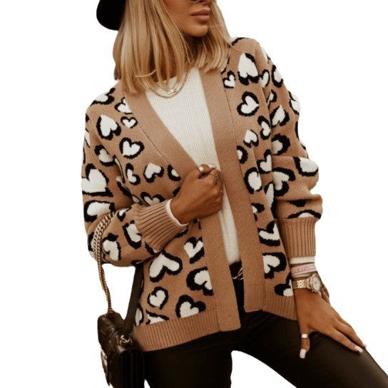 Knitted women's jacket with heart-shaped pattern and casual fit Lune London