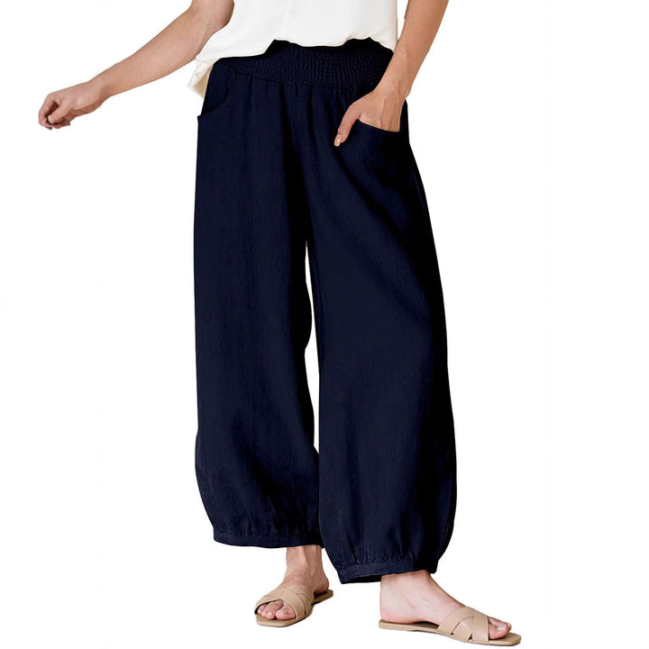 Summer wide-leg pants for women with elastic waistband and practical pockets Lune London
