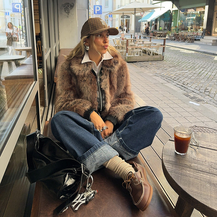 Cropped faux fur jacket for women with a modern style Lune London
