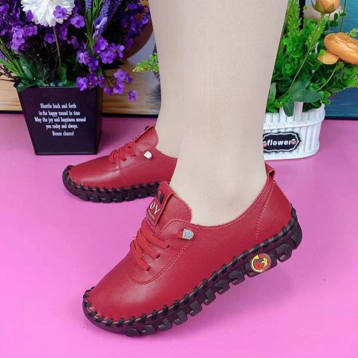 Comfortable leisure shoes for ladies with non-slip sole Lune London