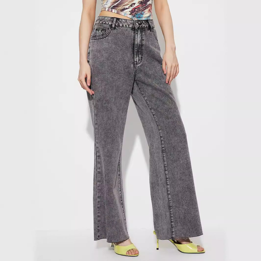 Jeans évasés pour femmes à taille haute et coutures détaillées Chic & Stil