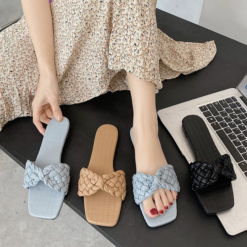 Strappy faux leather sandals with woven look Lune London