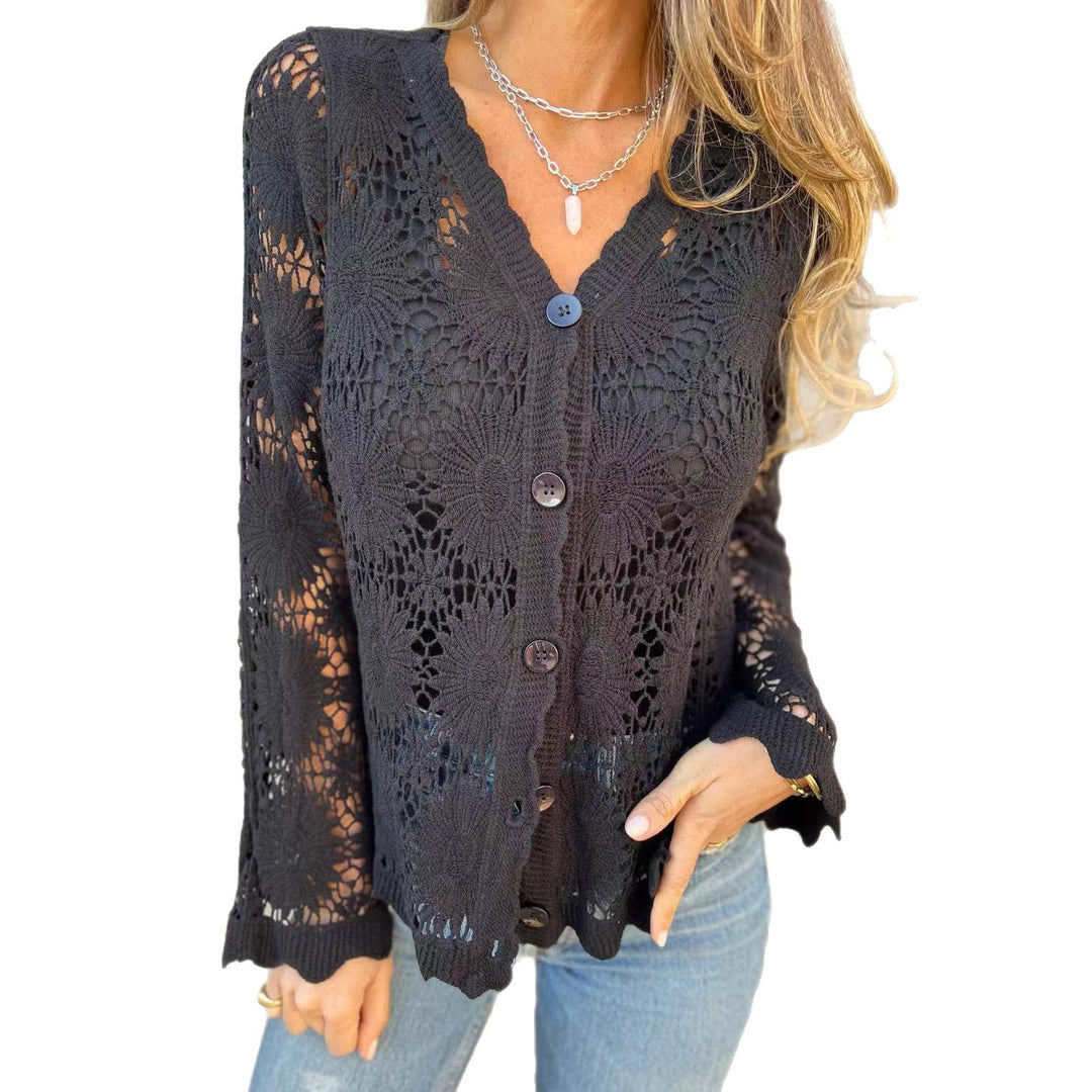 Cardigan en crochet pour femmes avec design floral et fermeture à bouton Chic & Stil
