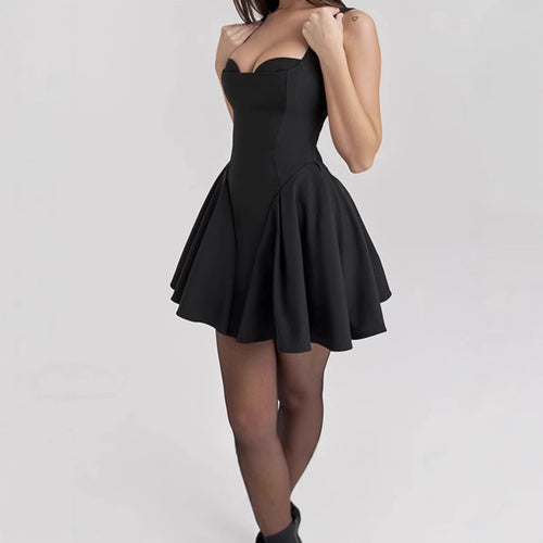 Ladies Elegant A-Line Mini Skirt Dress with Heart-Shaped Neckline Lune London