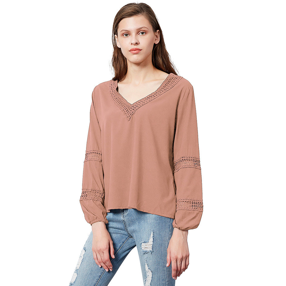 Light blouse for women with V-neck and lace Lune London
