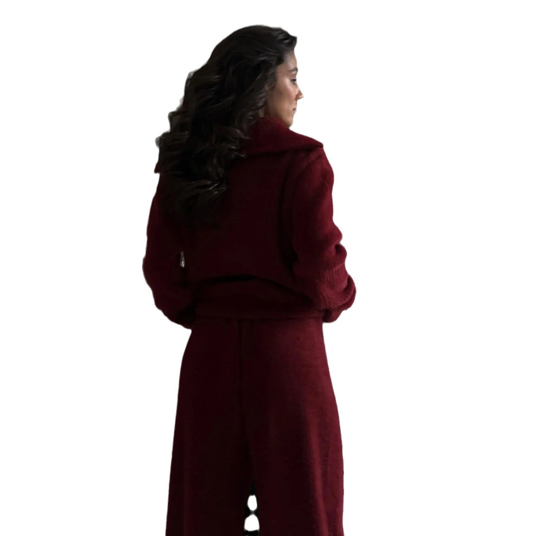 Casual knit loungewear set for women with half-zip closure and relaxed fit Lune London