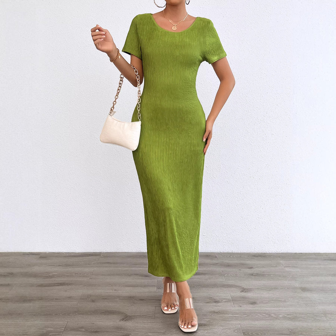 Chic & Stil Women's Ribbed Maxi Dress with Fitted Cut and Short Sleeves
