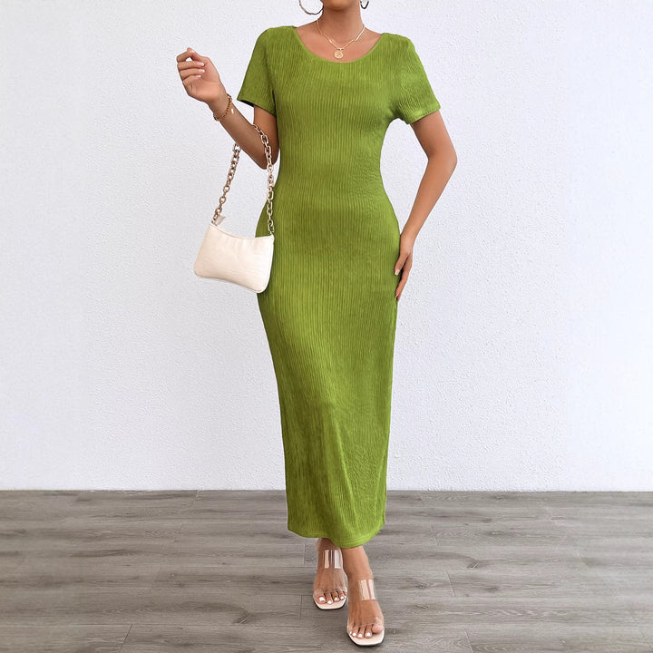 Chic & Stil Women's Ribbed Maxi Dress with Fitted Cut and Short Sleeves