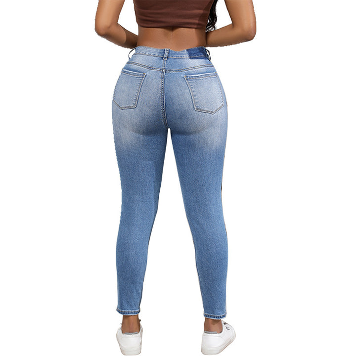 Jeans taille haute pour femmes au look détruit tendance avec de forts détails de déchirure Lune London