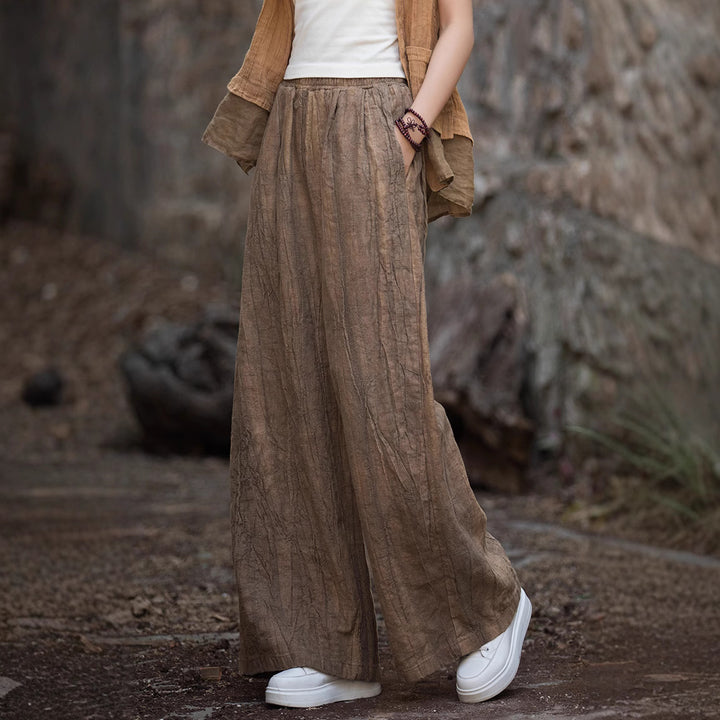 Loose linen pants for ladies with an elegant texture Lune London