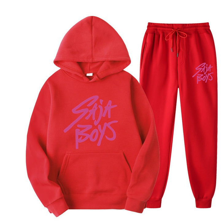Women's hoodie and jogger set with modern graphic print Chic & Stil
