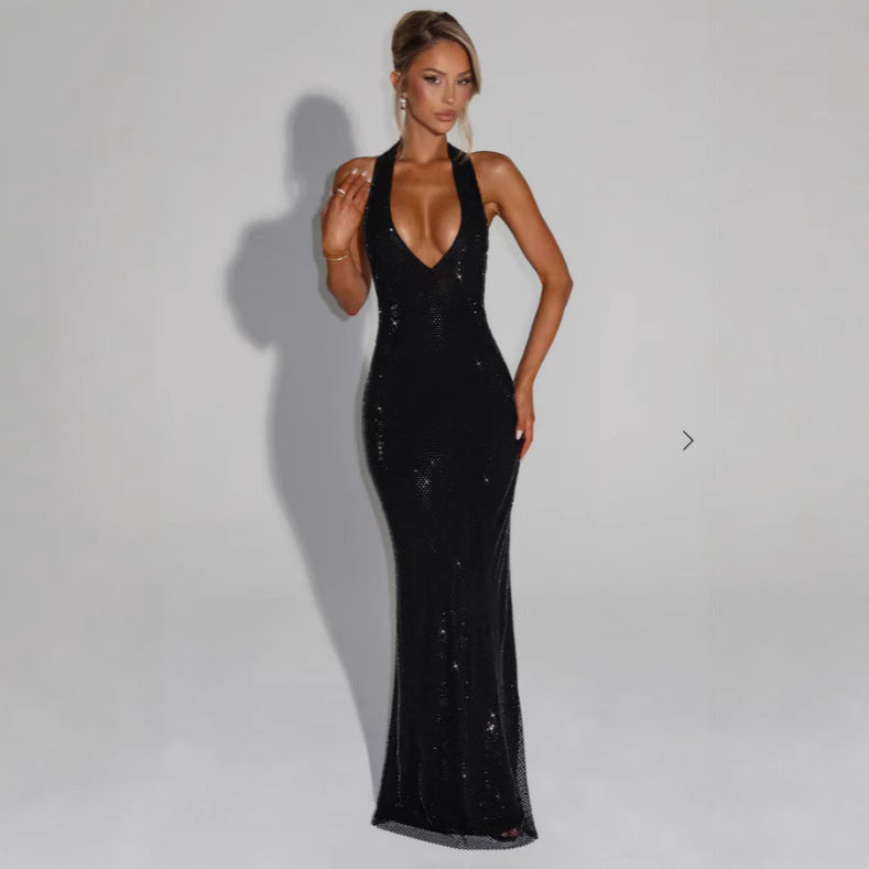 Women's Shimmering Evening Dress with Deep V-Neck and Figure-Hugging Cut