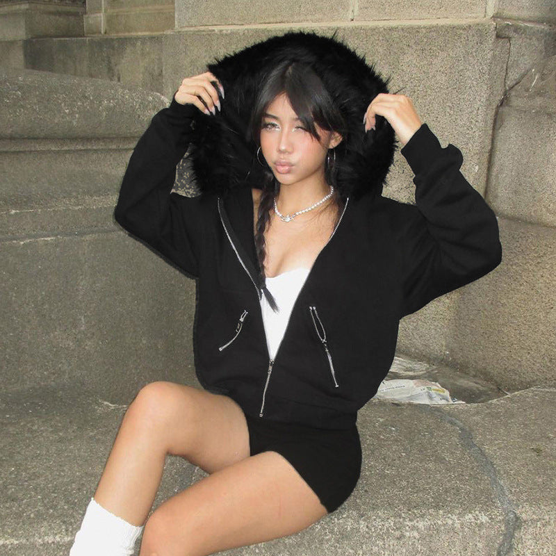 Warm sweatshirt jacket for women with removable faux fur collar Lune London