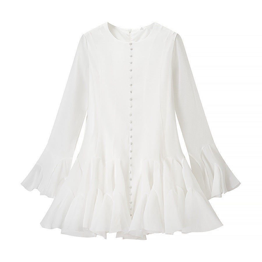 Robe à volants pour femmes avec manches longues et détail de bouton Chic & Stil