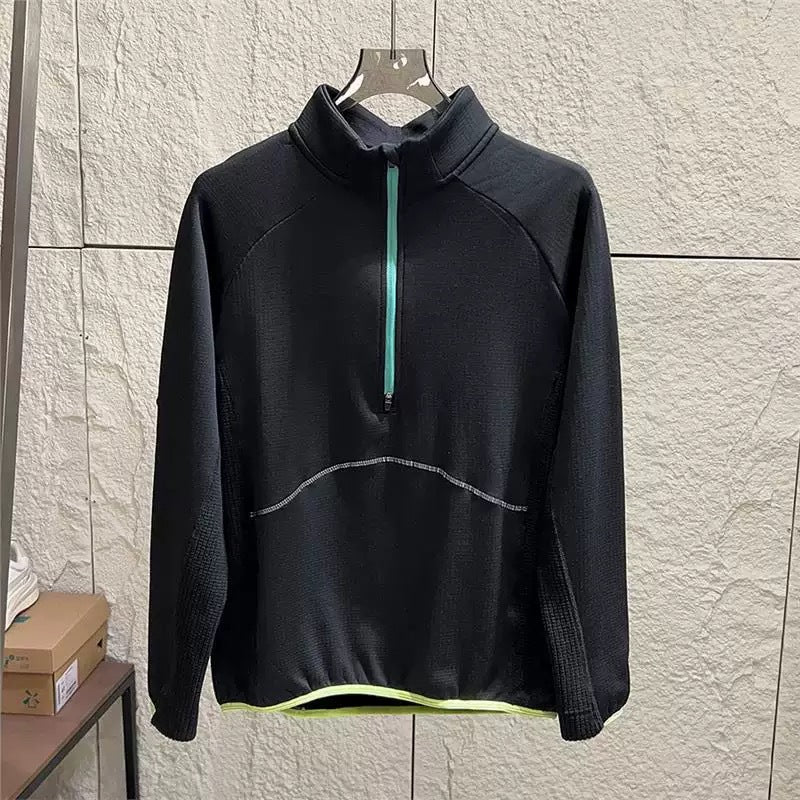 Top long à manches longues sportif pour femmes avec éléments de fermeture éclair pratiques Chic & Stil