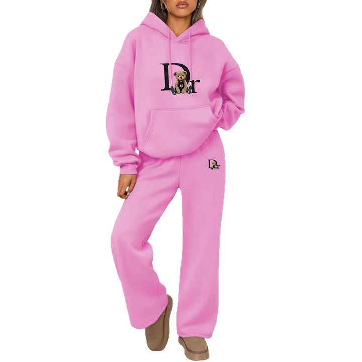Women's casual hoodie suit with a charming bear motif and comfortable fit Chic & Stil