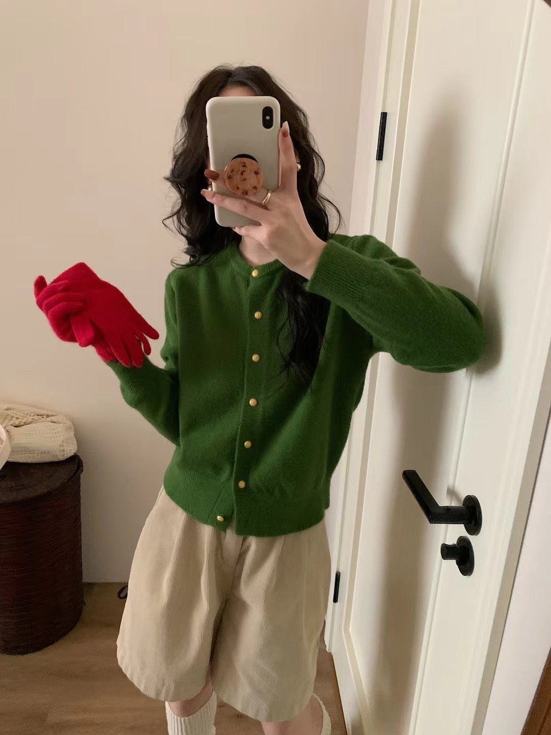 Cardigan femme avec des détails de boutons élégants et un matériau doux Chic & Stil
