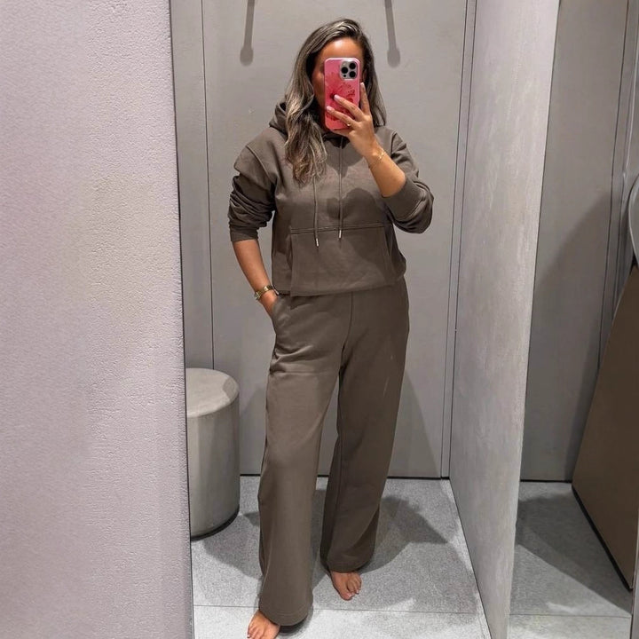 Ensemble hoodie de loisirs pour femmes avec pantalons de jogging confortables Chic & Stil