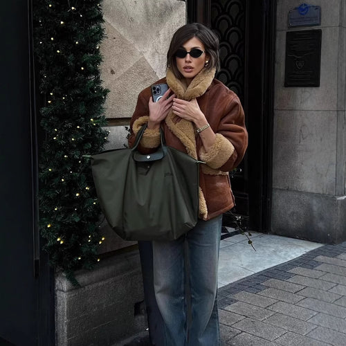 Faux fur jacket for women with a fitted cut and practical pockets Lune London