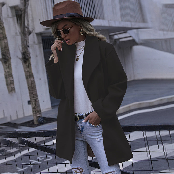 Trendy oversized coat for women with textured design Lune London