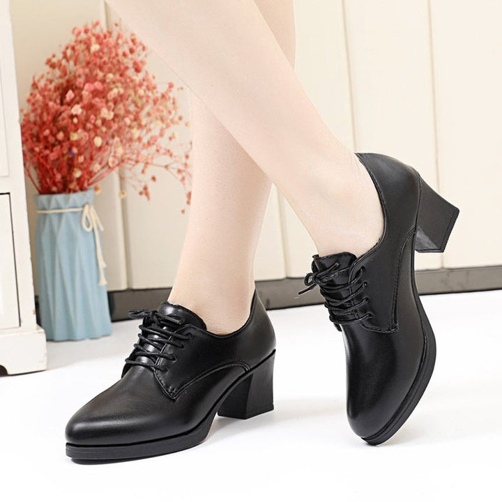 Women's Elegant Lace-Up Shoes with Comfortable Block Heel and Classic Cut Lune London