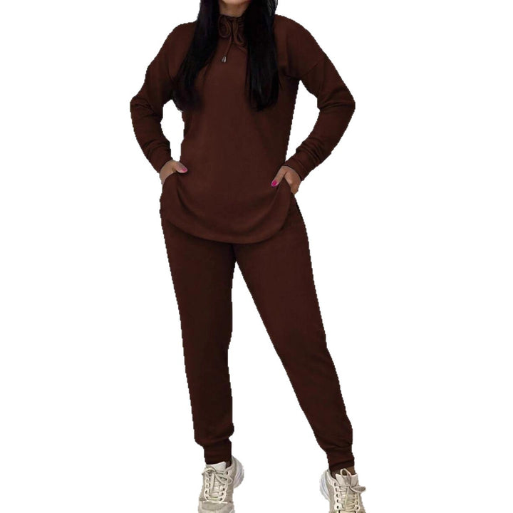Ensemble lounge sportif pour femmes avec capuche et poches pratiques Chic & Stil